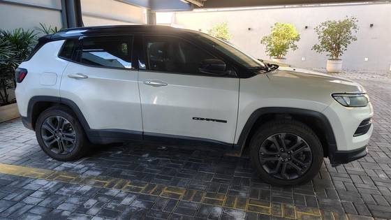 JEEP COMPASS 1.3 T270 TURBO FLEX LONGITUDE AT6